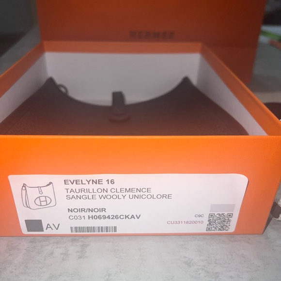 Hermes Evelyn TPM clemence Black - Picture 6 of 11